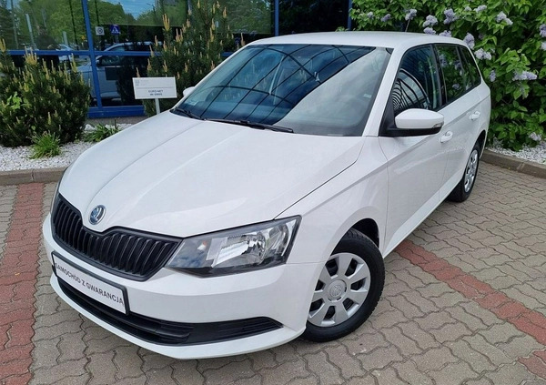 Skoda Fabia cena 29999 przebieg: 200000, rok produkcji 2017 z Zamość małe 277